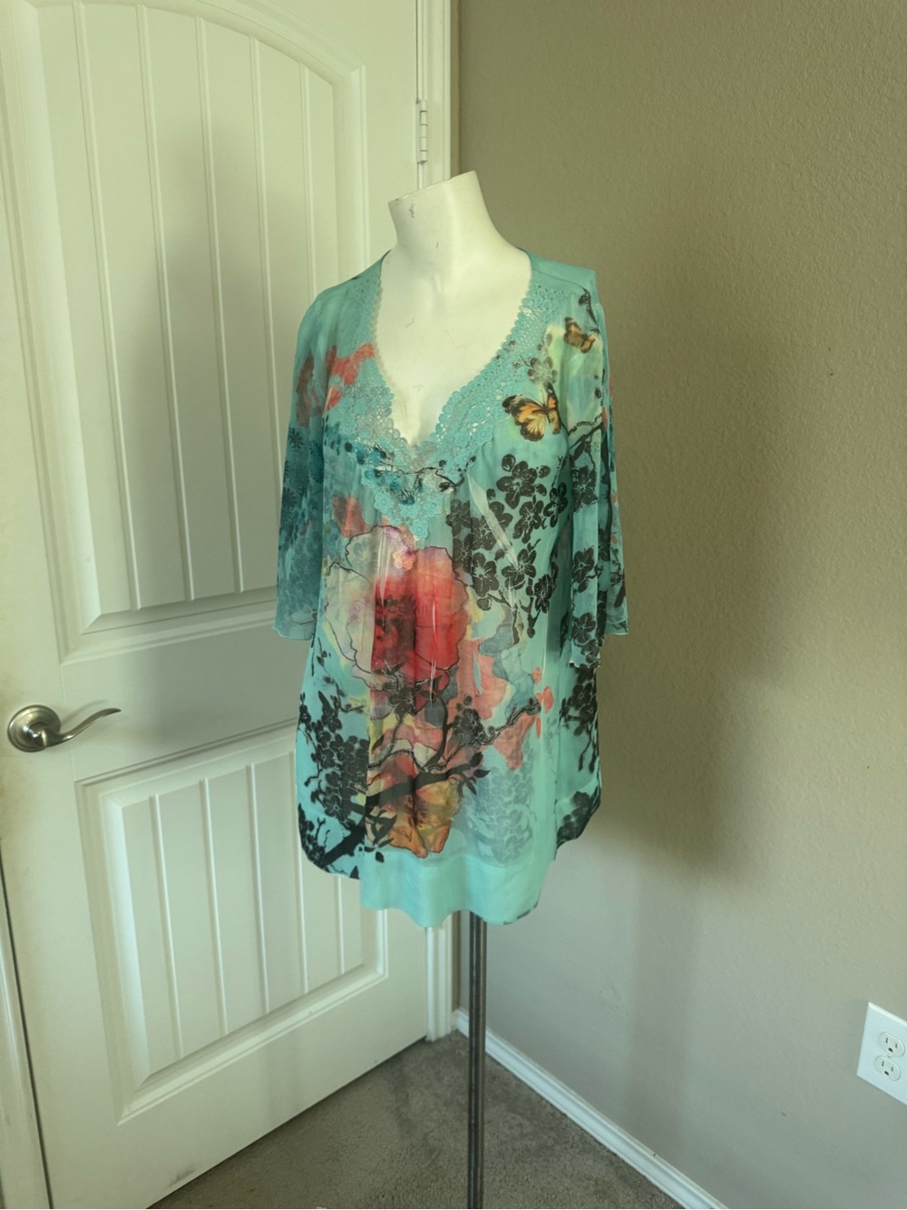 Aqua Floral Lace-Trim V-Neck Tunic